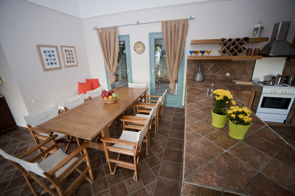 Electra Beachfront Villa Kranídion Ngoại thất bức ảnh